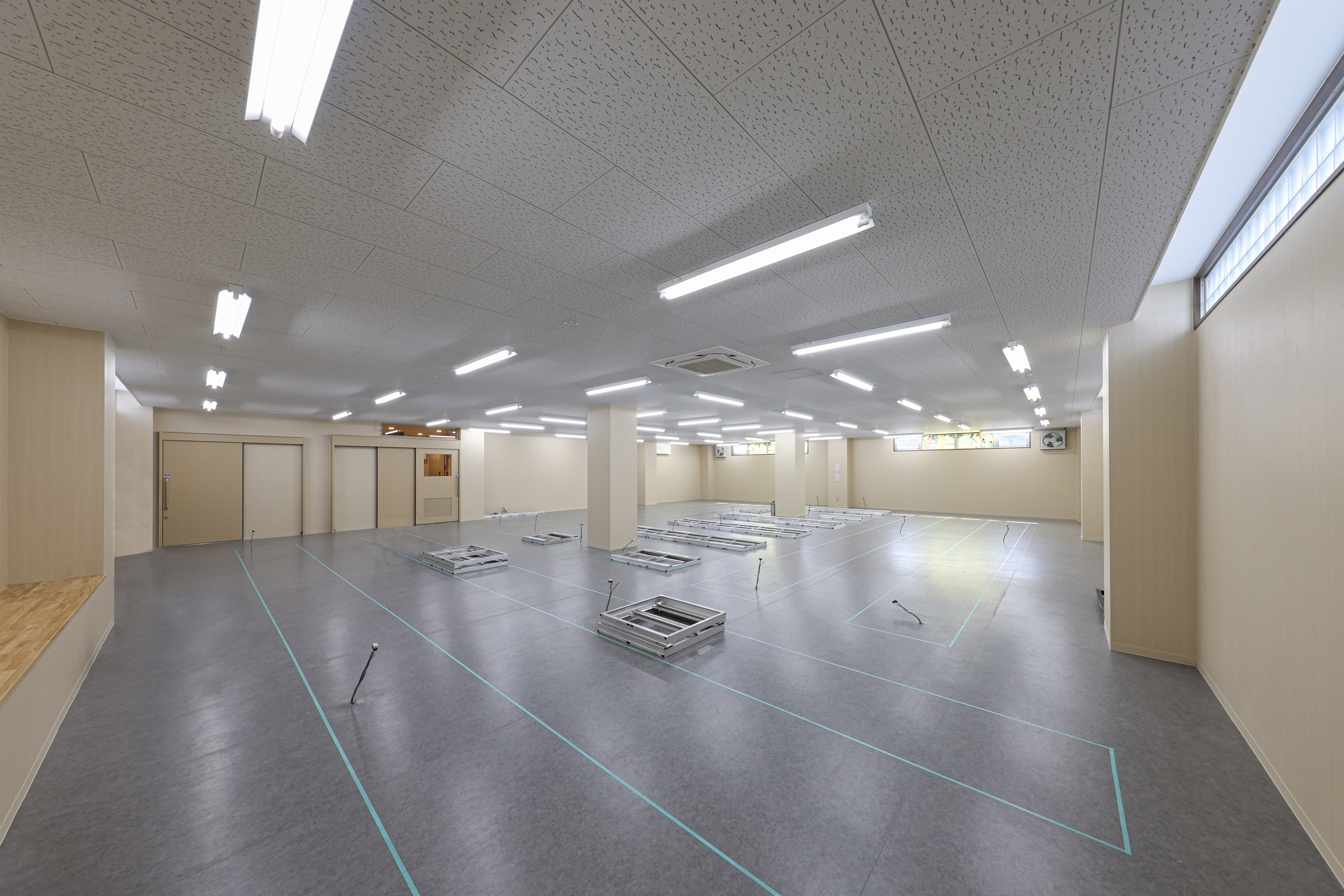 本堂1階 納骨棚
